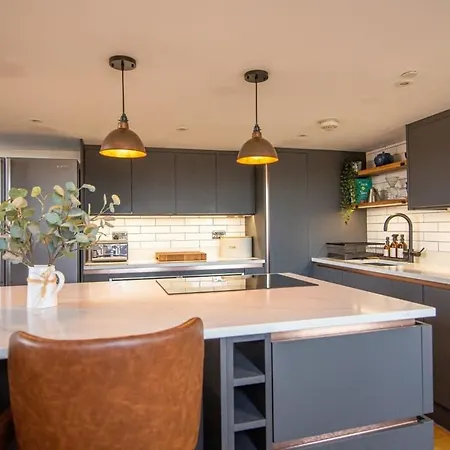 Апартаменти The Robinson Building Бристоль