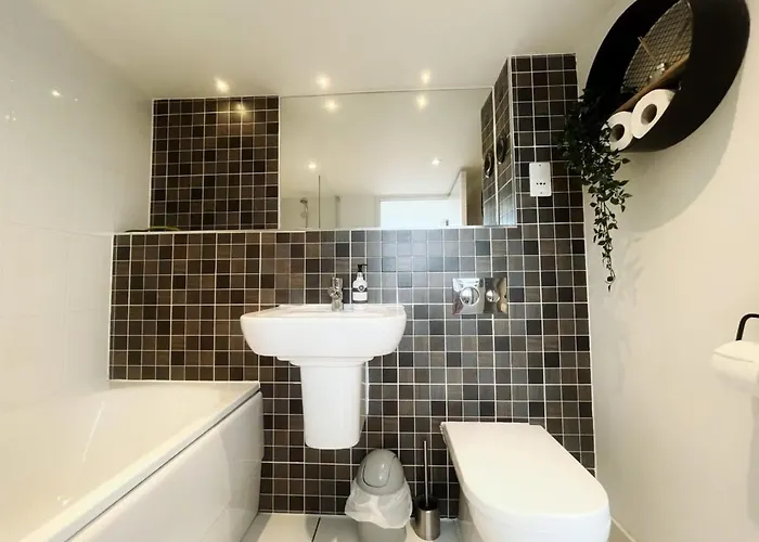 The Robinson Building * بريستول