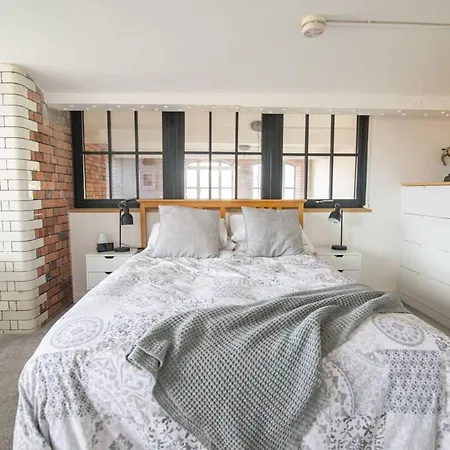 公寓 The Robinson Building *