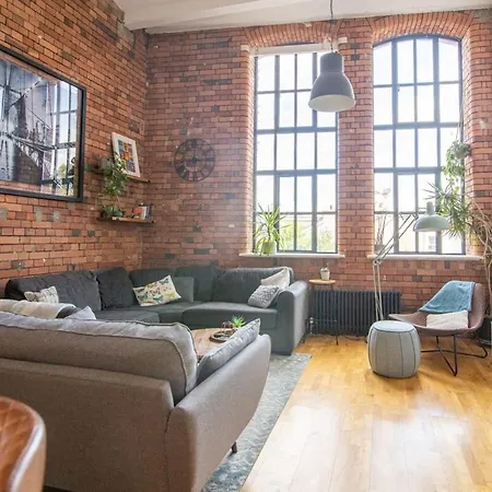 The Robinson Building 布里斯托